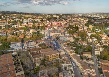 Edificio all\'aperto - Box via roma
 
33, Jesi - foto 13