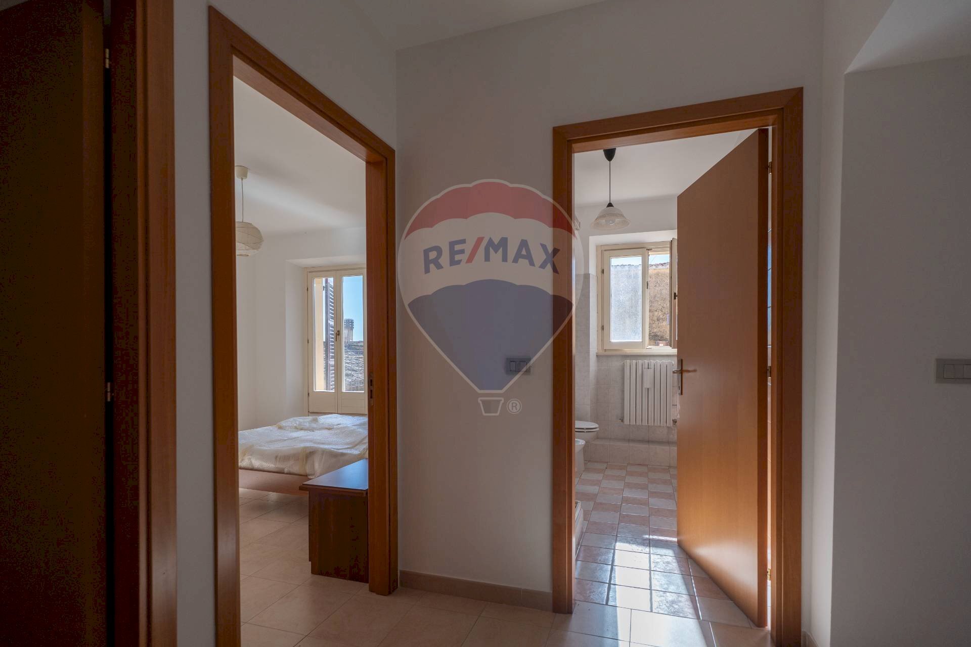 Hall / corridoio - Four-room apartment Corso Giacomo Leopardi
 
16, Cupramontana - photo 3