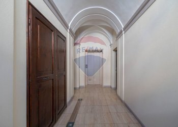 Hall / corridoio - Quadrilocale Corso Giacomo Leopardi
 
16, Cupramontana - foto 20