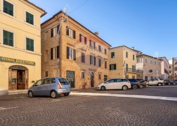 Edificio all\'aperto - Quadrilocale Corso Giacomo Leopardi
 
16, Cupramontana - foto 22