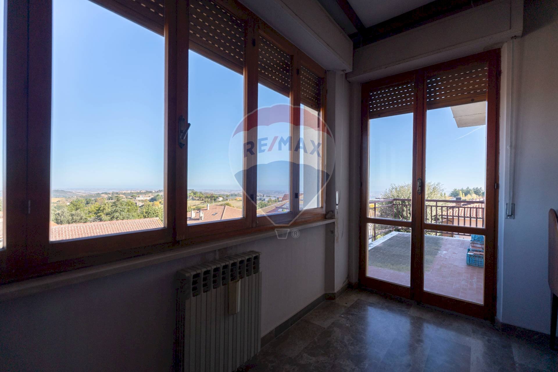 Stanza vuota - Apartment Viale Gaspare Spontini
 
53, Cupramontana - photo 3