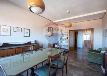 Sala da pranzo - Appartamento Viale Gaspare Spontini
 
53, Cupramontana - foto 4