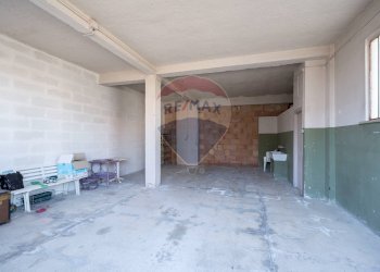 Parcheggio - Appartamento Viale Gaspare Spontini
 
53, Cupramontana - foto 31