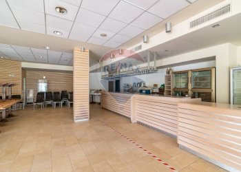 Non correlato - Commercial Premises Via Marina
 
5, Ravenna - photo 11