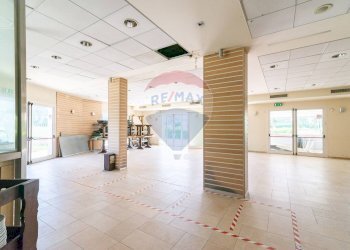 Ricezione / Lobby - Commercial Premises Via Marina
 
5, Ravenna - photo 14