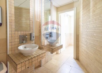 Bagno - Commercial Premises Via Marina
 
5, Ravenna - photo 16