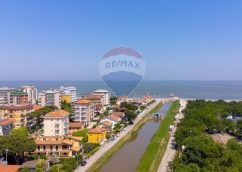 Vista dell\'acqua - Commercial Premises Via Marina
 
5, Ravenna - photo 17