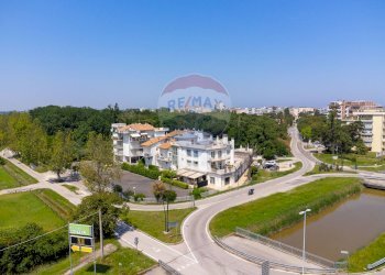 Edificio all\'aperto - Commercial Premises Via Marina
 
5, Ravenna - photo 18