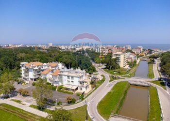 Edificio all\'aperto - Commercial Premises Via Marina
 
5, Ravenna - photo 21