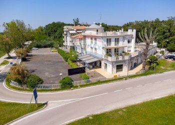 Casa all\'aperto - Commercial Premises Via Marina
 
5, Ravenna - photo 23