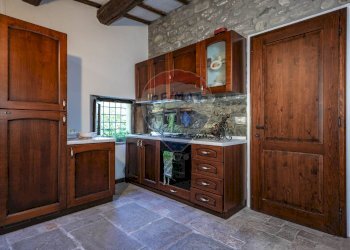 Cucina - Rustico PODERE MORETA PARROCCHIA SANTA MARIA IN GIRONE
 
24, Portico e San Benedetto - foto 13