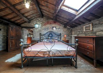 Camera / camera da letto - Rustico PODERE MORETA PARROCCHIA SANTA MARIA IN GIRONE
 
24, Portico e San Benedetto - foto 39