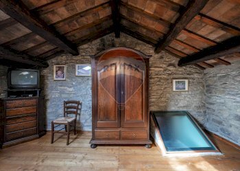 Sala da pranzo - Rustico PODERE MORETA PARROCCHIA SANTA MARIA IN GIRONE
 
24, Portico e San Benedetto - foto 44