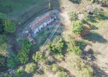 Posizione della mappa - Rustico PODERE MORETA PARROCCHIA SANTA MARIA IN GIRONE
 
24, Portico e San Benedetto - foto 50