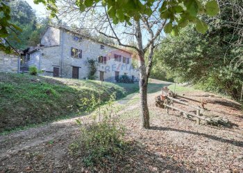 Casa all\'aperto - Rustico PODERE MORETA PARROCCHIA SANTA MARIA IN GIRONE
 
24, Portico e San Benedetto - foto 51