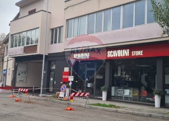 Edificio all\'aperto - Ufficio Viale Italia
 
119, Forlì - foto 20