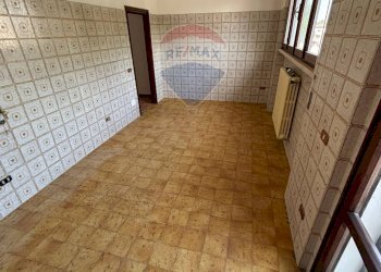 Stanza vuota - Capannone VIA BARZANTI
 
11, Forlì - foto 24