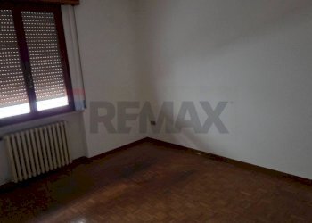 Stanza vuota - Capannone VIA BARZANTI
 
11, Forlì - foto 19