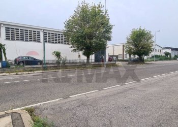 Edificio all\'aperto - Capannone VIA BARZANTI
 
11, Forlì - foto 37