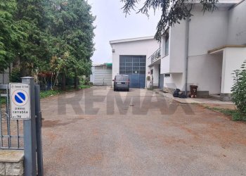 Casa all\'aperto - Capannone VIA BARZANTI
 
11, Forlì - foto 40