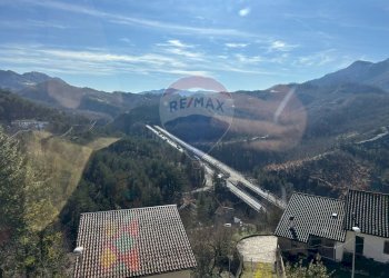 Vista delle montagne - Appartamento via casentinese
 
5, Verghereto - foto 1