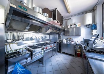 Cucina - Commercial Premises via Brando Brandi
 
34, Forlì - photo 10