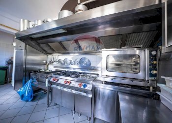 Cucina - Commercial Premises via Brando Brandi
 
34, Forlì - photo 12