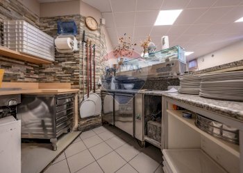 Cucina - Commercial Premises via Brando Brandi
 
34, Forlì - photo 22