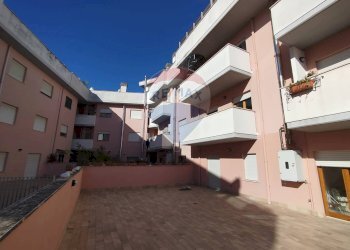 Edificio all\'aperto - Trilocale via Santa Barbara
 
127, Nettuno - foto 5