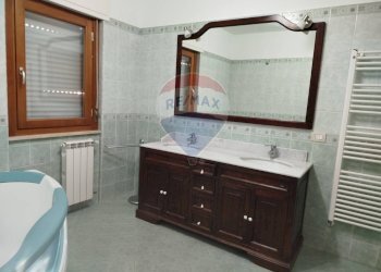 Bagno - Trilocale via Santa Barbara
 
127, Nettuno - foto 25