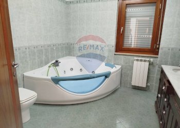 Bagno - Trilocale via Santa Barbara
 
127, Nettuno - foto 27