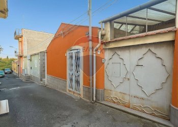 Casa all\'aperto - Casa indipendente Via Salimbene
 
1, Giarre - foto 2