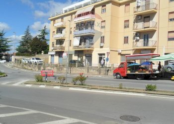 Edificio all\'aperto - Box Via F. Paladini
 
18, Caltanissetta - foto 2