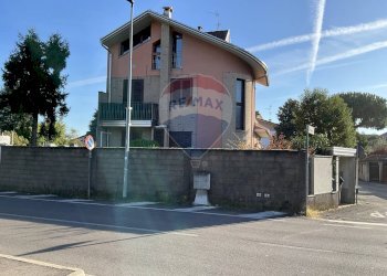 Casa all\'aperto - Casa semi indipendente Via Paganini
 
6, Cesate - foto 3