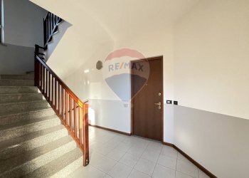 Scale - Casa semi indipendente Via Paganini
 
6, Cesate - foto 6