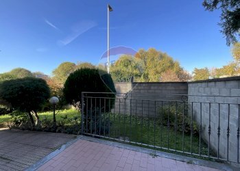 Terrazza - Casa semi indipendente Via Paganini
 
6, Cesate - foto 16