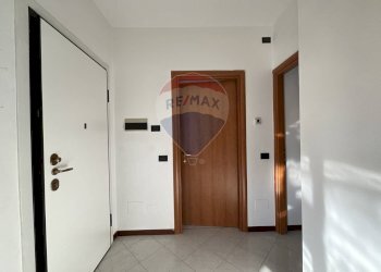 Hall / corridoio - Casa semi indipendente Via Paganini
 
6, Cesate - foto 20