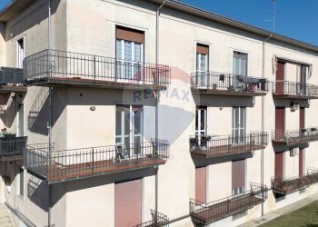 Edificio all\'aperto - Quadrilocale Via Europa
 
26, Sabbioneta - foto 1