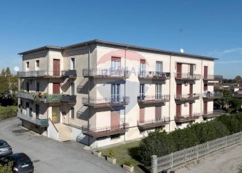 Edificio all\'aperto - Quadrilocale Via Europa
 
26, Sabbioneta - foto 29