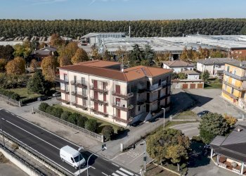 Edificio all\'aperto - Quadrilocale Via Europa
 
26, Sabbioneta - foto 3