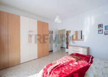 Camera / camera da letto - Quadrilocale Via Europa
 
26, Sabbioneta - foto 29