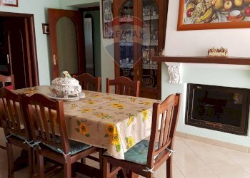 Sala da pranzo - Villa Contrada Querce Nuove
 
43, Lioni - foto 16