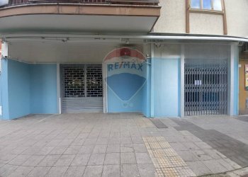 Terrazza - Locale Commerciale Piazza Cattaneo
 
6, Caserta - foto 1