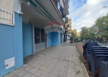 Terrazza - Locale Commerciale Piazza Cattaneo
 
6, Caserta - foto 6