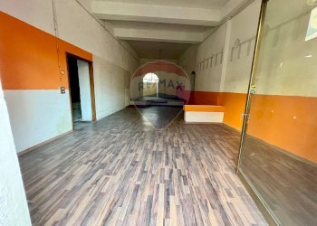 Parcheggio - Locale Commerciale Via Vincenzo La Rocca
 
16, Nola - foto 7