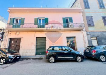 Edificio all\'aperto - Locale Commerciale Via Vincenzo La Rocca
 
16, Nola - foto 36