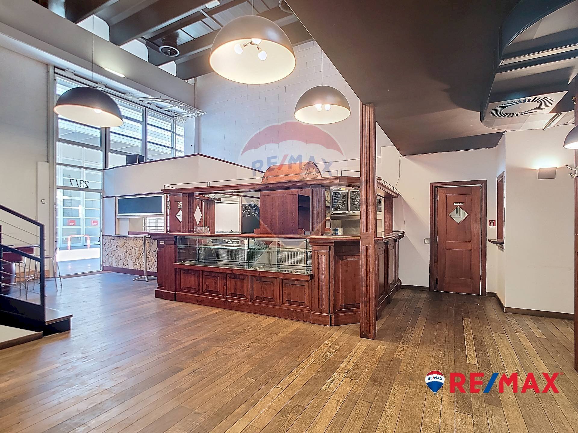 Ricezione / Lobby - Locale Commerciale Via Delle Industrie
23/7, Venezia - foto 3