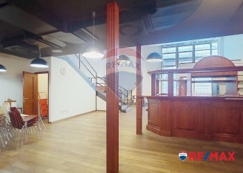 Hall / corridoio - Commercial Premises Via Delle Industrie
23/7, Venezia - photo 11