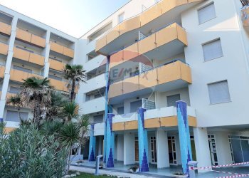 Edificio all\'aperto - Locale Commerciale Lungomare Goffredo Mameli
 
265/B, Senigallia - foto 4