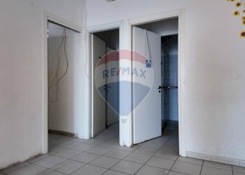 Stanza vuota - Locale Commerciale Lungomare Goffredo Mameli
 
265/B, Senigallia - foto 10